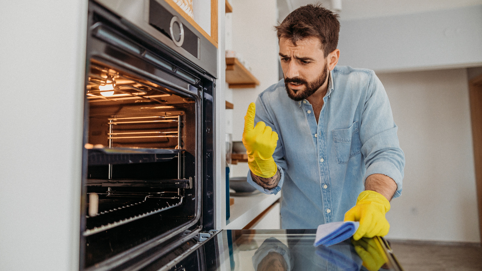 13 Oven Cleaning Mistakes You Need To Avoid