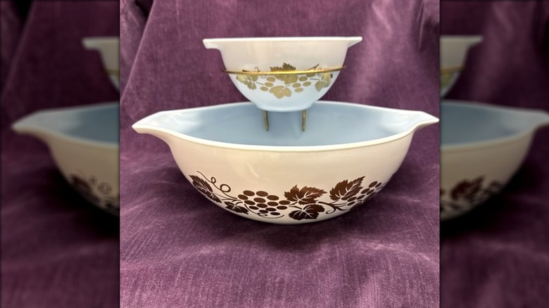 Pyrex Golden Grapes chip and dip set, white bowls with golden grape design