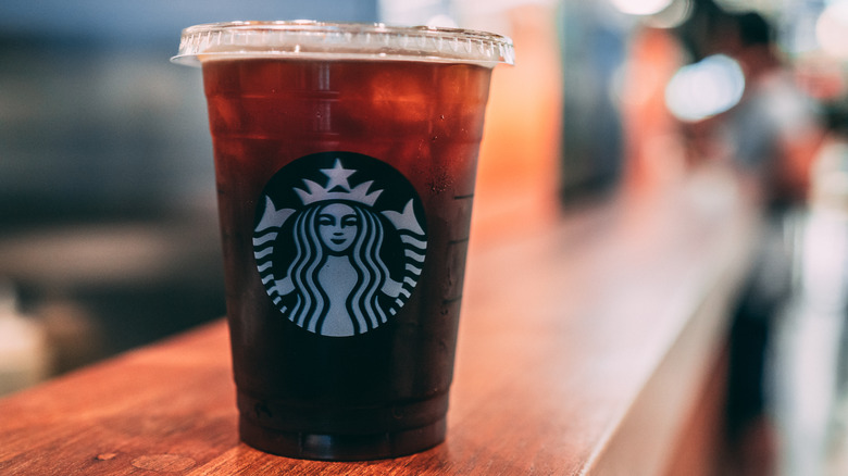 Starbucks grande iced coffee