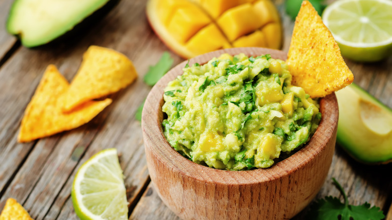 Guacamole with mango bits