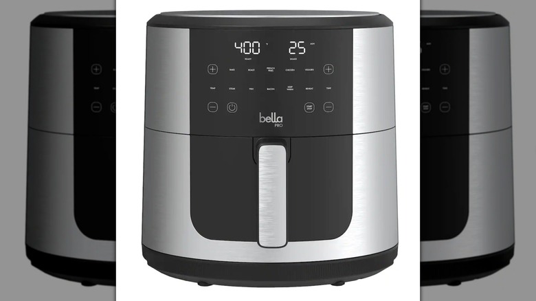 bella PRO SmartCrisp Touchscreen Air Fryer on a white background