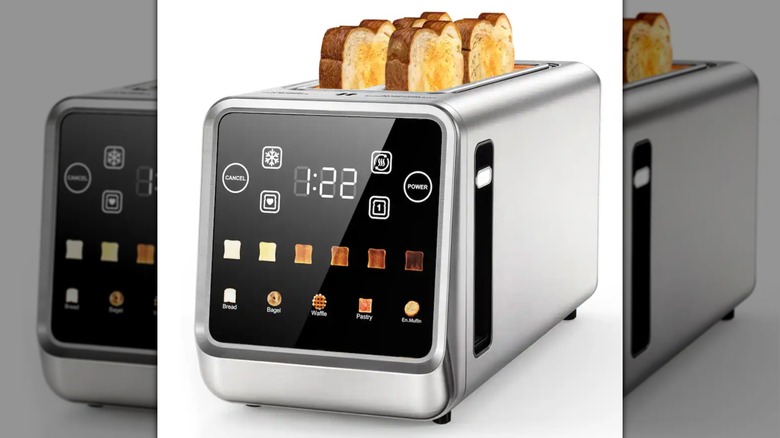 Teendow Touchscreen 4-Slice Toaster on a white background