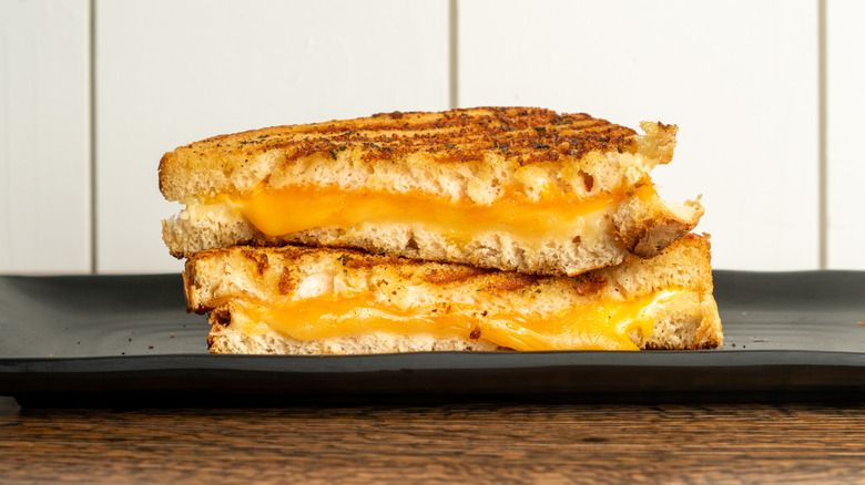 Grilled cheese sandwich