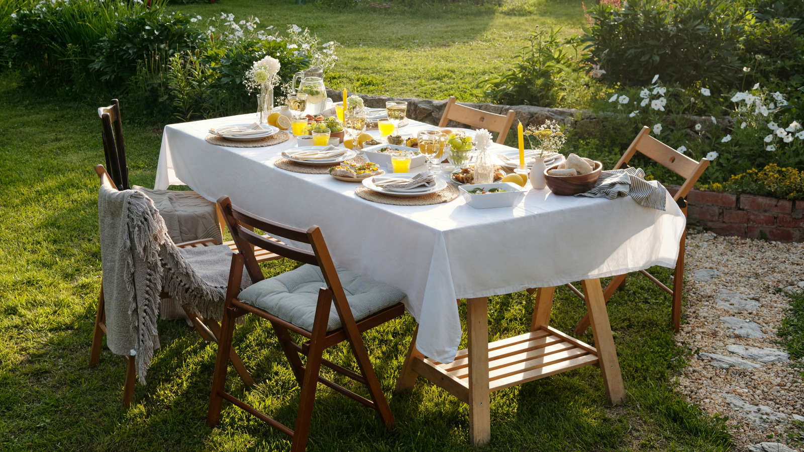 FoodWireDaily — 14 HomeGoods Finds To Spruce Up Your Outdoor Dining Area In 2026