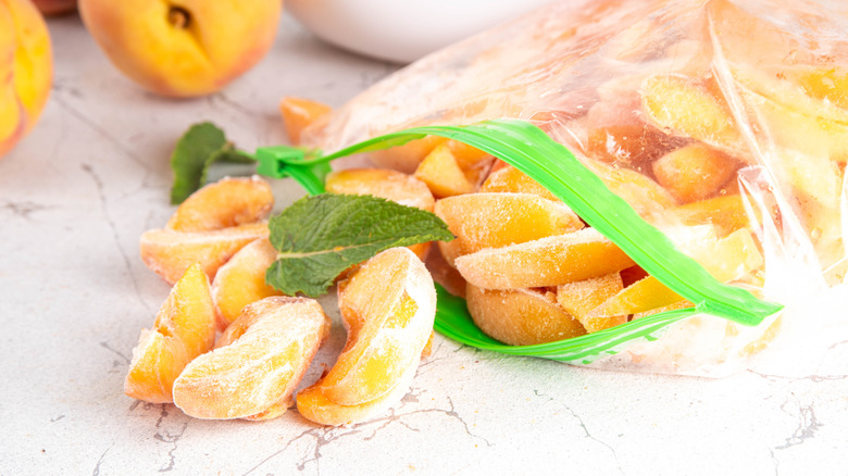 Frozen peaches in Ziploc bag