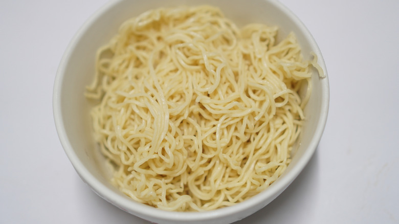 Bowl of plain cooked noodles