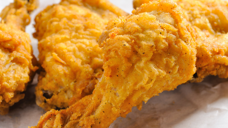 different fried chicken pieces
