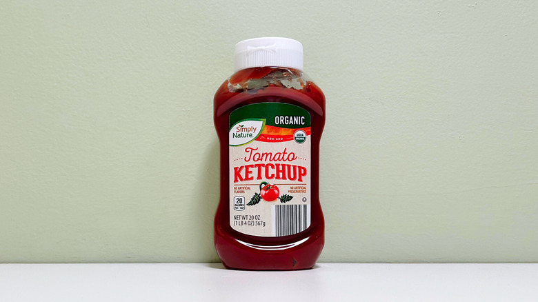 One bottle of Simply Nature ketchup