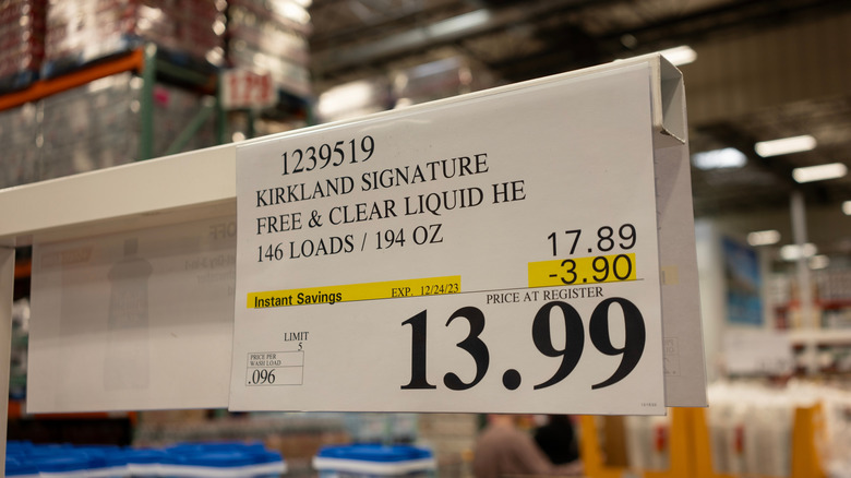 Price label for Costco Kirkland Signature Free & Clear Liquid HE