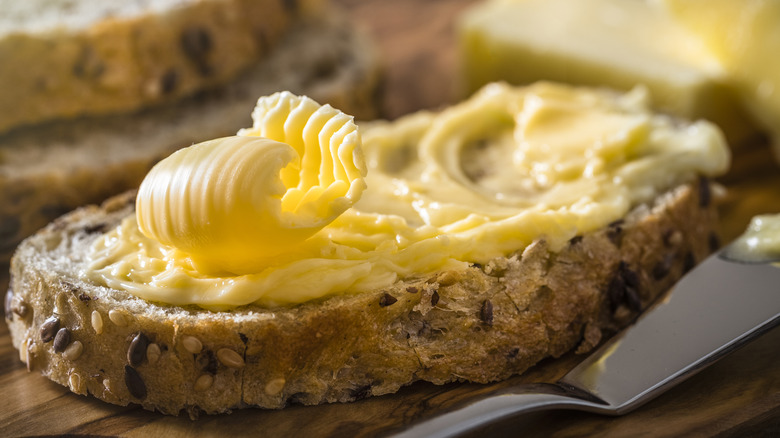 slice of bread with butter