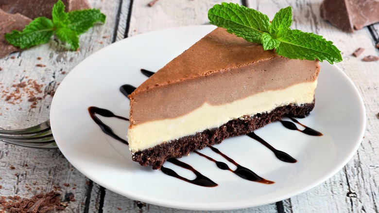 Cheesecake with chocolate crust