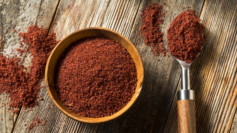 Ground sumac in a bowl