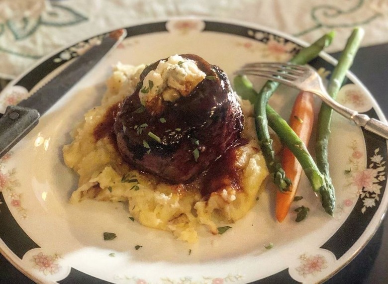 Tin Roof Grill (Sandy, Utah)