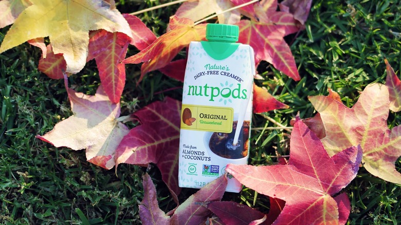 nut pods creamer with leaves