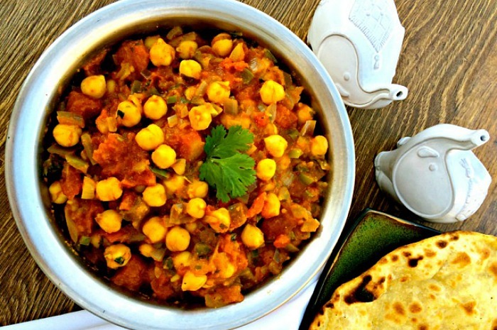 Chana Masala (Chickpeas in a Tomato Sauce)