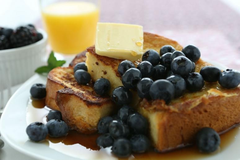 Slow-Cooked Blueberry French Toast