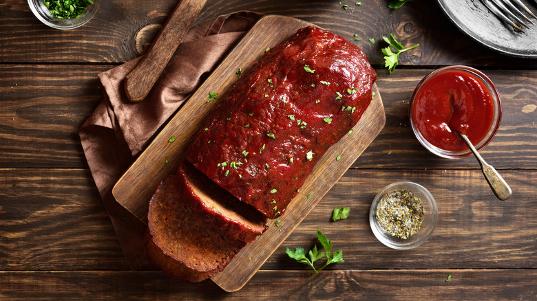 Meatloaf with a glaze