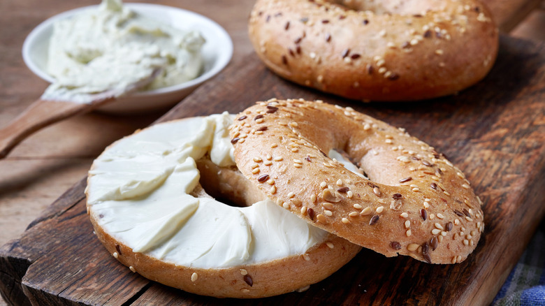 Bagel with cream cheese