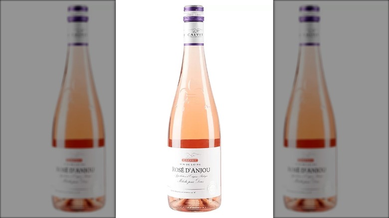 Calvet Rosé D'Anjou bottle