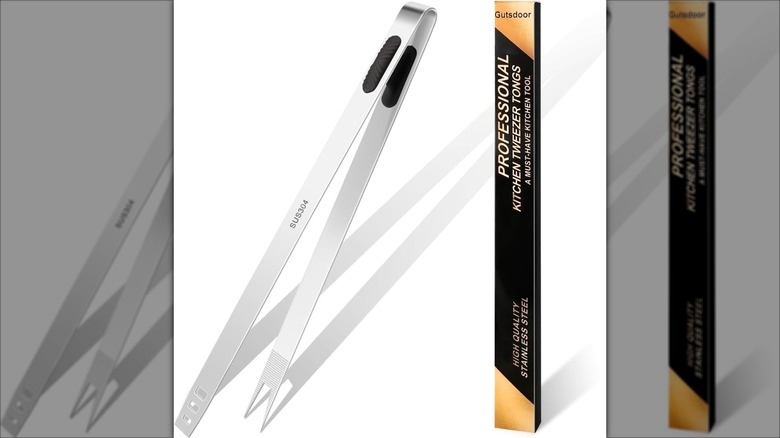 Product image of the Gutsdoor 12-Inch professional grill tongs