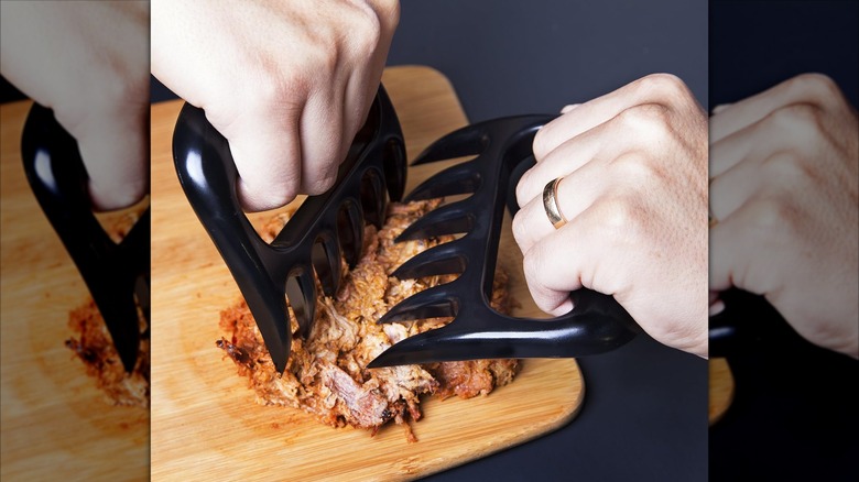 Product image of the KitchenReady shredder claws