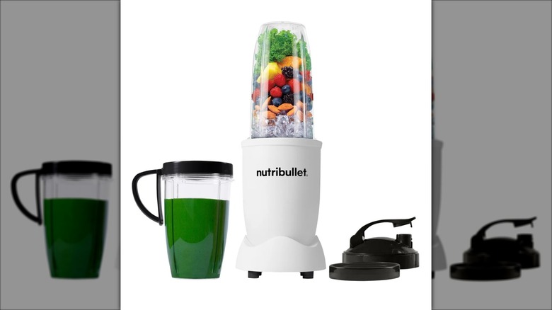 Product image of the nutribullet Pro 900 personal blender in matte white