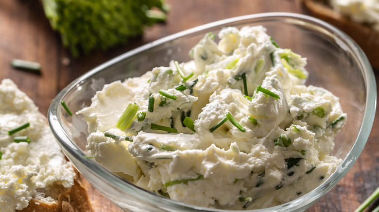 Herb cream cheese spread