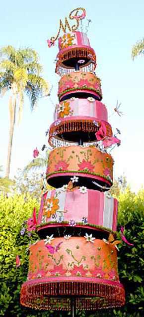 Mariska Hartigay and Peter Hermann