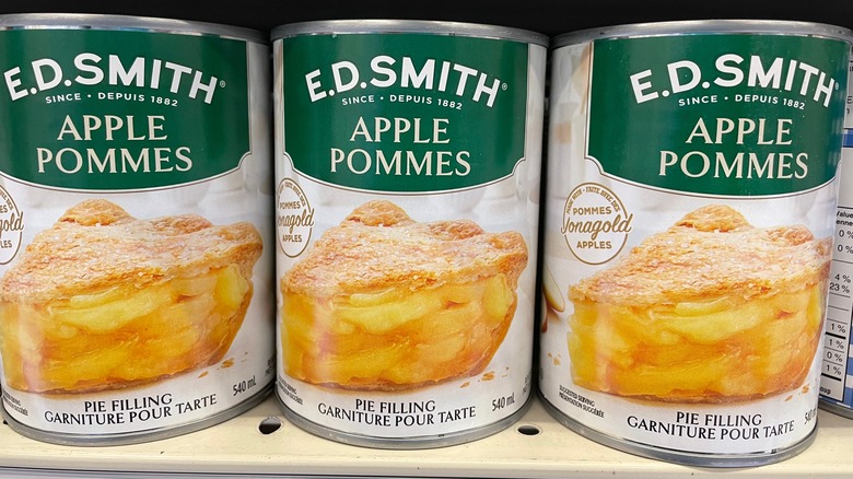 Canned apple pie filling