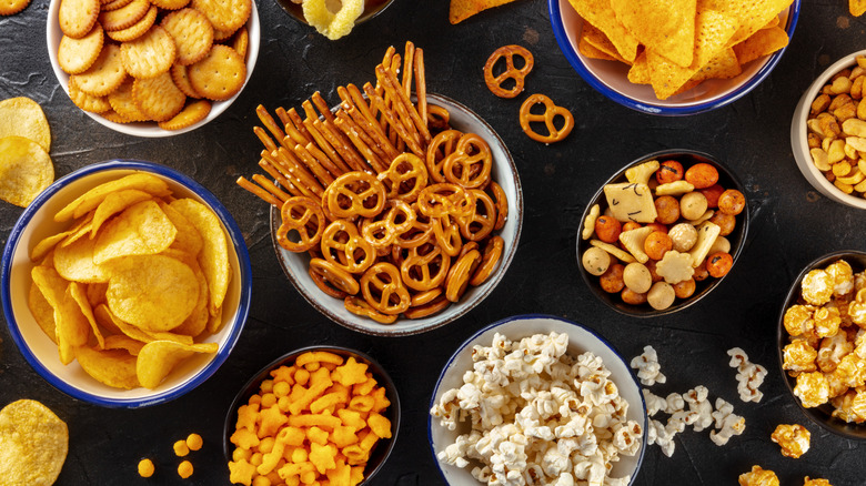 Overview of snack foods in bowls