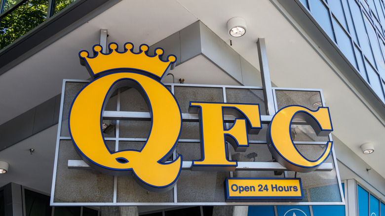 QFC storefront sinage