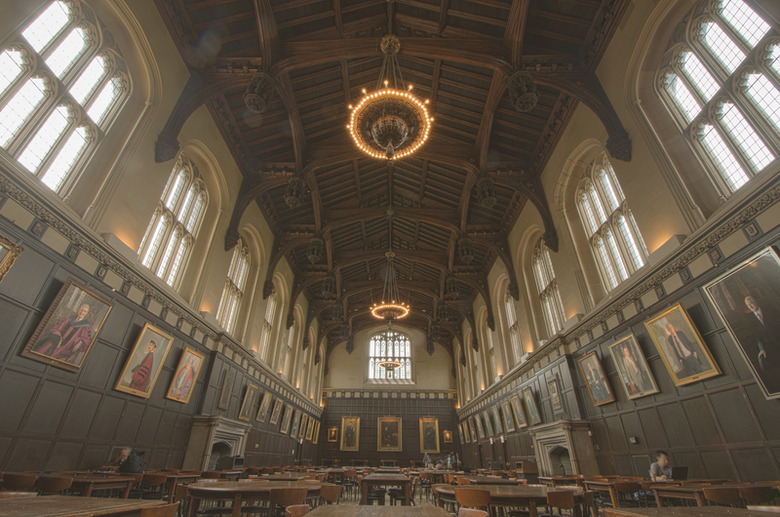 Internet Giants: The Law and Economics of Media Platforms, University of Chicago