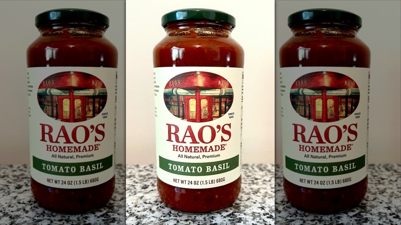 Rao's Tomato Basil sauce jar