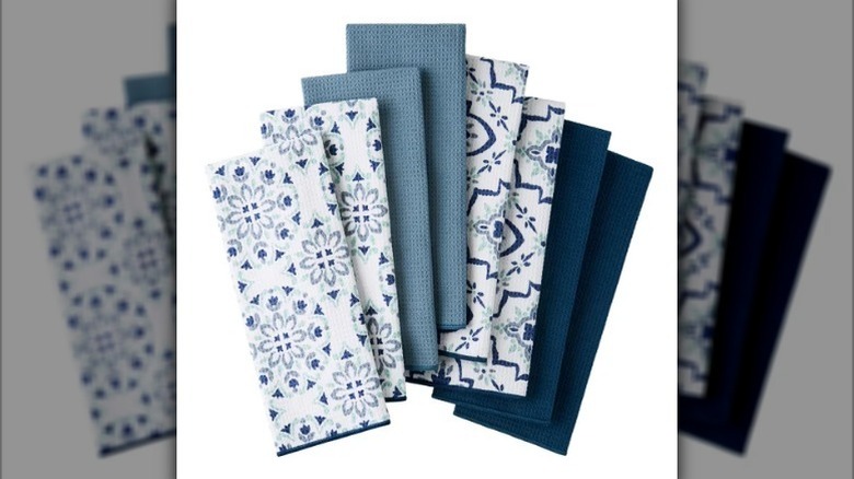 Microfiber kitchen towel set on white background