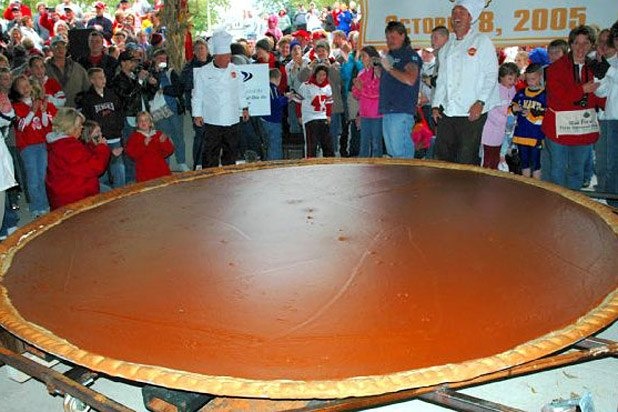 9) Largest Pumpkin Pie