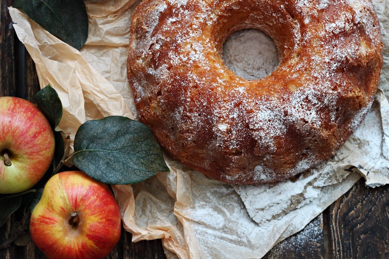 Jewish Apple Cake
