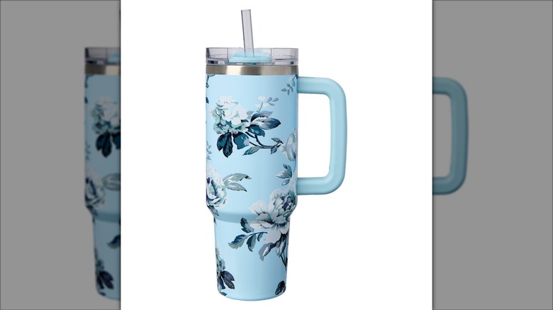 Product image of the Adventuridge 40-ounce Thirst Crusher tumbler