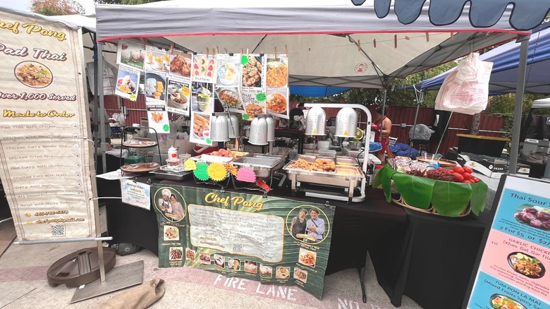 Food stall at the Buddhist Temple of Dallas