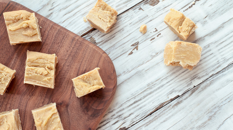 squares of peanut butter fudge