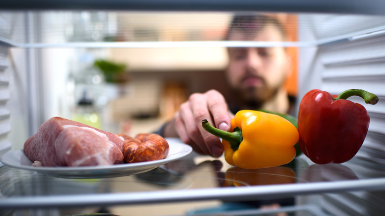 raw meat in fridge