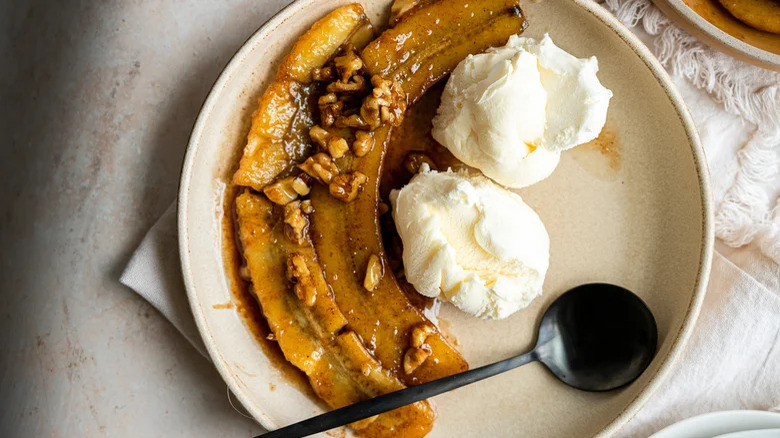 walnut bananas foster