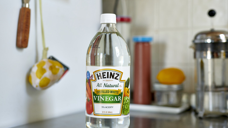 Bottle of Heinz white vinegar