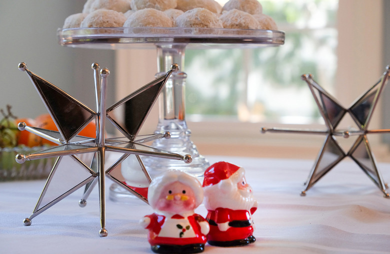 You keep some holiday decor up year-round