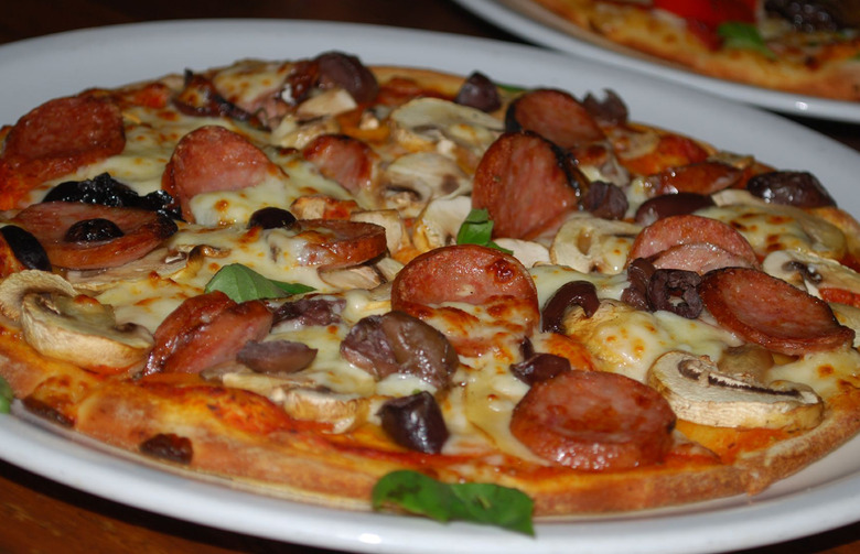 #20 Tomasso's, San Francisco (Mushrooms and Sliced Italian Sausage)