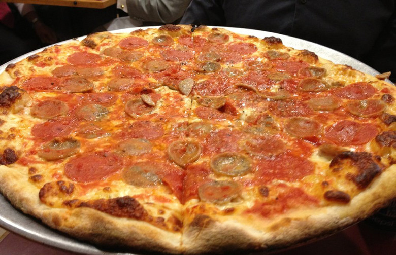 #22 Johnny's, Mt. Vernon, NY (Sausage)