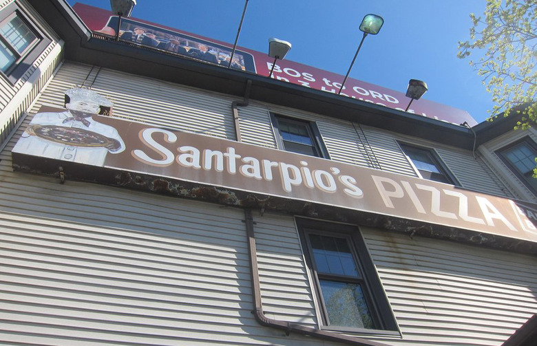 #7 Santarpio's, Boston, Mass. (Mozzarella, Sausage, Garlic)