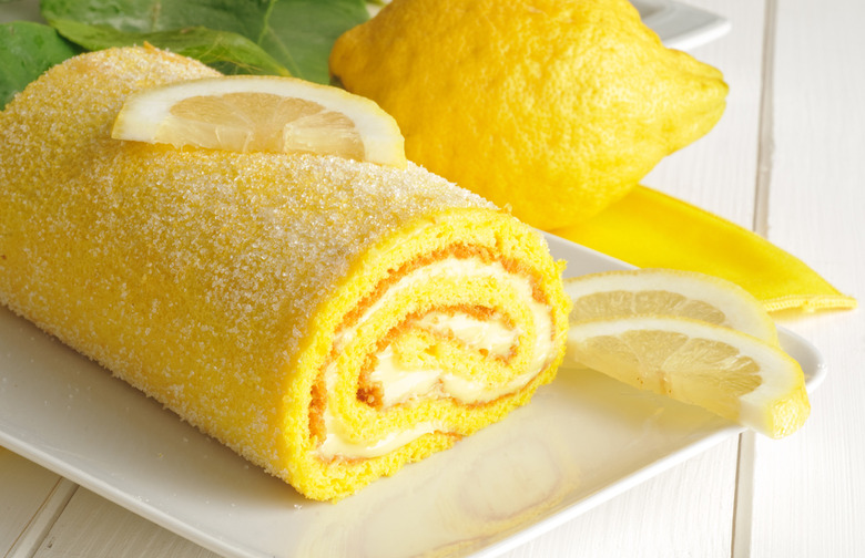 Double Lemon Cake Roll