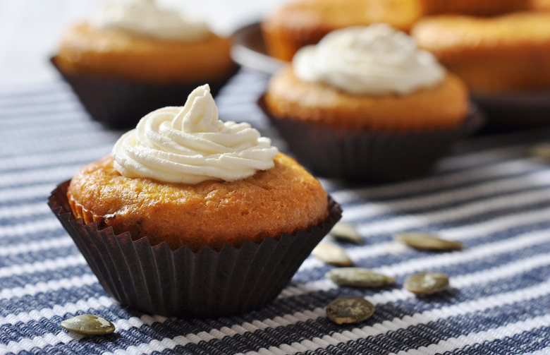 Pumpkin and Scream Cheese Cupcakes