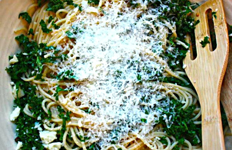 Lemony Kale Spaghetti