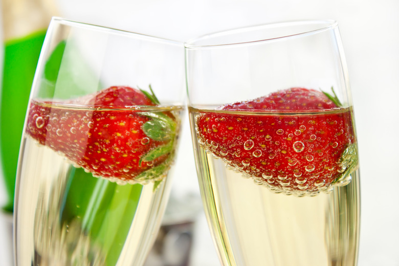 27 Unexpected Cocktail Hour Hors d'Oeuvres Slideshow